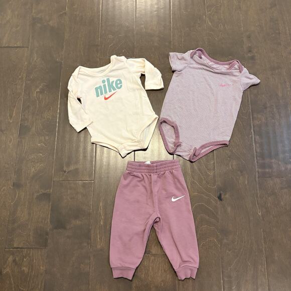 Nike Baby Girl Outfit Set 3pc Bodysuits Pants 6 Months Infant Newborn Gift Set - Picture 1 of 11